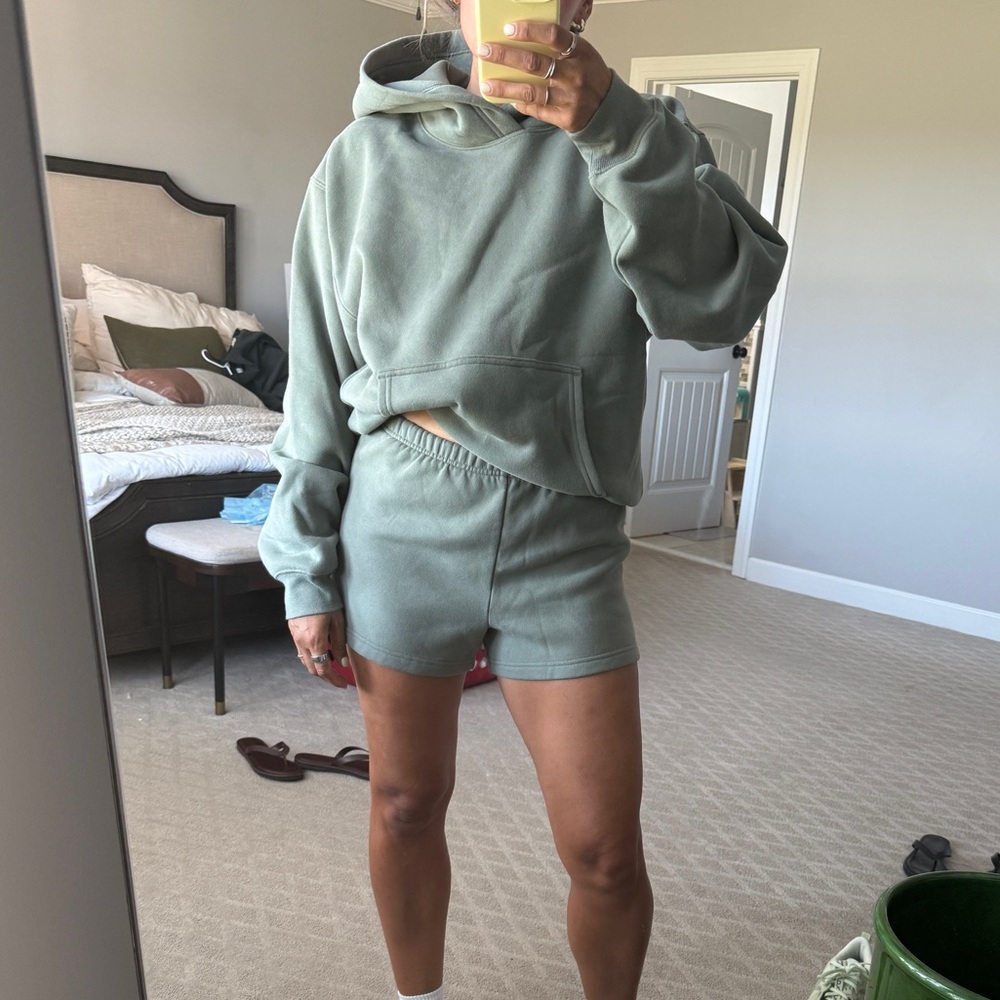 Aritzia perfect fit sweatfleece SET